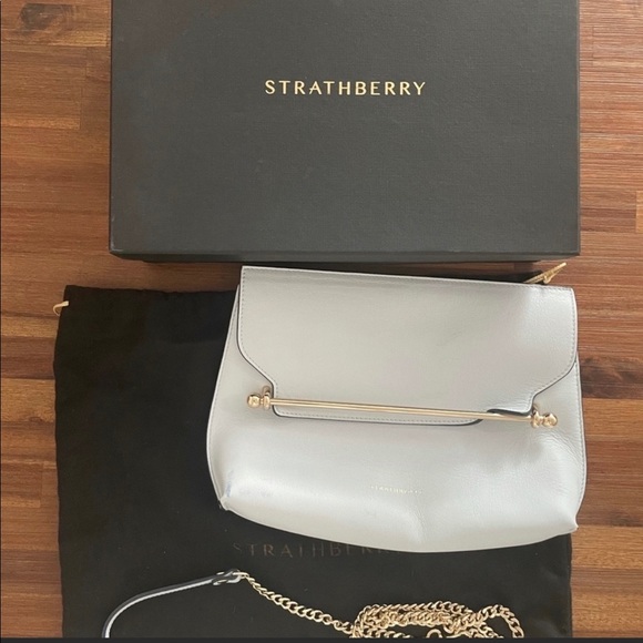 🩵🤍 Strathberry!!  Light blue stylist bag 🤍🩵 - Picture 9 of 9